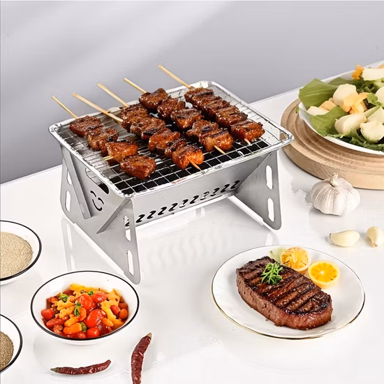 ステンレススチールスモーカーBBQ折りたたみポータブルバーベキューチャコールグリル